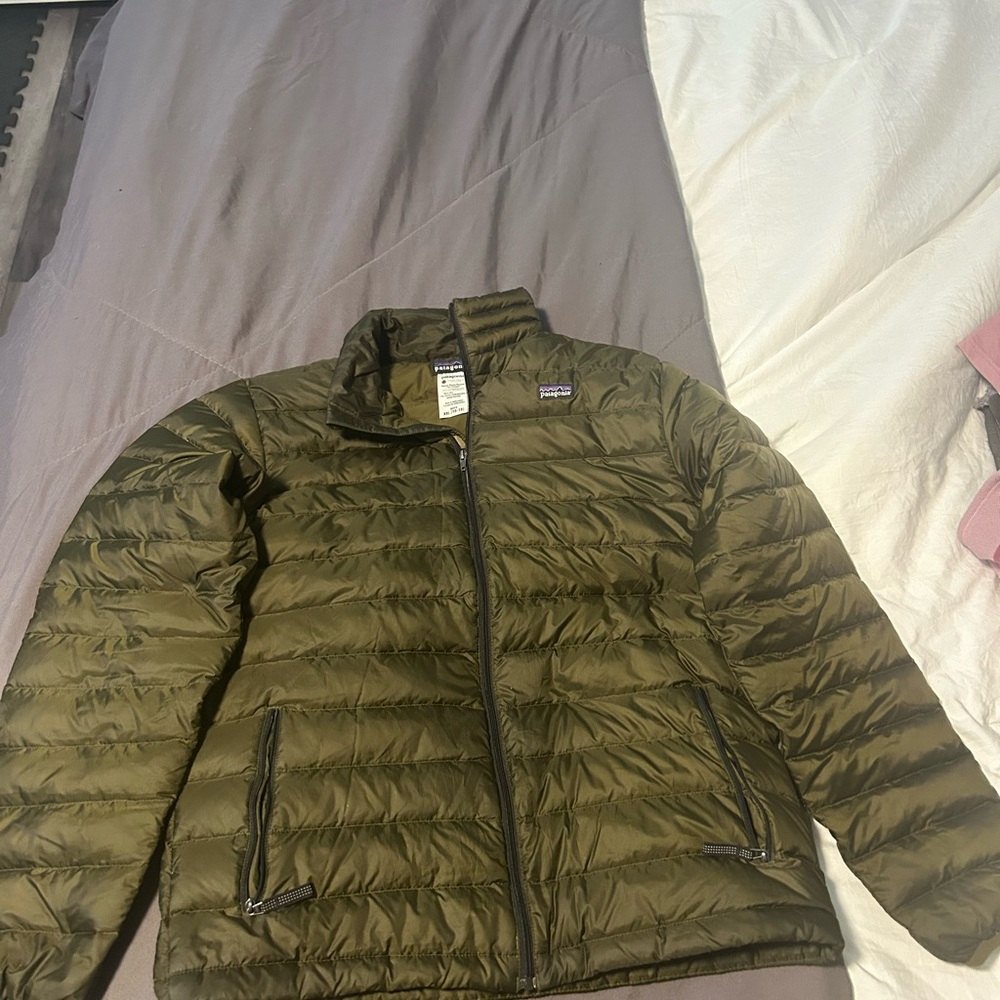 Patagonia Olive Green Puffer Jacket boys 2xl